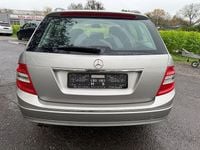Gebraucht Mercedes C180 Elegance 156 PS (114 kW) 2008 Gold Kombi