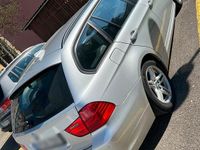 Gebraucht BMW 318 143 PS (105 kW) 2011 Grau Kombi