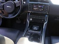 Gebraucht Jaguar XE Prestige 163 PS (119 kW) 2015 Grau Limousine