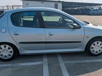 Gebraucht Peugeot 206 75 PS (55 kW) 2001 Grau Kleinwagen