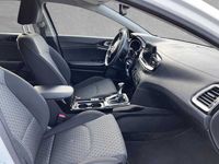 Gebraucht Kia Ceed Spirit 140 PS (102 kW) 2019 Andere farbe Kleinwagen