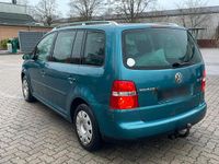 Gebraucht VW Touran 140 PS (102 kW) 2004 Blau Van / Kleinbus