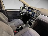 Gebraucht VW Touran Move 150 PS (110 kW) 2023 Silber (reflexsilber metallic) Van / Kleinbus