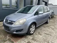 Gebraucht Opel Zafira Innovation 140 PS (102 kW) 2009 Silber Van / Kleinbus