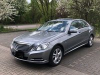 Gebraucht Mercedes E220 Elegance 170 PS (125 kW) 2011 Grau Limousine