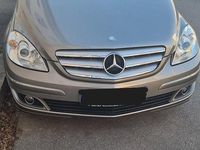 Gebraucht Mercedes B150 95 PS (69 kW) 2007 Grau Van / Kleinbus