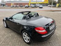 Second-hand Mercedes SLK200 163 CP (119 kW) 2004 Negru Cabrio