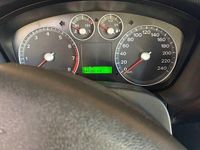 Gebraucht Ford Focus Ghia 116 PS (85 kW) 2004 Schwarz Limousine