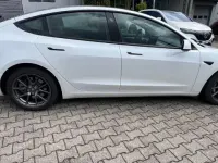 Gebraucht Tesla Model 3 324 kW (441 PS) 2022 Weiß metallic Limousine