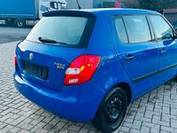 Gebraucht Skoda Fabia 62 PS (45 kW) 2010 Blau Kleinwagen