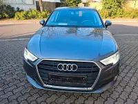 Gebraucht Audi A3 Sport 150 PS (110 kW) 2018 Grau Limousine