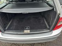 Gebraucht Mercedes C220 170 PS (125 kW) 2008 Iridiumsilber  metalliclack Kombi
