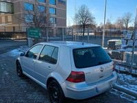 Gebraucht VW Golf IV 116 PS (85 kW) 1999 Silber Kleinwagen