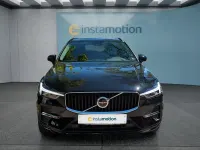 Gebraucht Volvo XC60 Core 197 PS (144 kW) 2024 Schwarz SUV