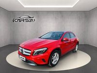 Gebraucht Mercedes GLA220 Urban 170 PS (125 kW) 2015 Rot SUV