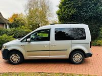 Second-hand VW Caddy 102 CP (75 kW) 2017 Argintiu Monovolum