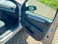 Gebraucht Opel Astra 105 PS (77 kW) 2005 Silber Kombi