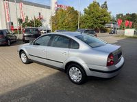 Gebraucht VW Passat Basis 102 PS (75 kW) 2001 Silber Limousine