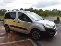 Gebraucht Peugeot Partner Outdoor 120 PS (88 kW) 2017 Silber Van / Kleinbus