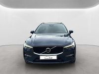 Gebraucht Volvo XC60 Core 197 PS (144 kW) 2022 SUV