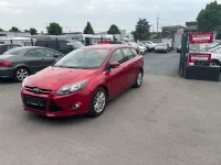 Używany Ford Focus Titanium 125 KM (91 kW) 2013 Czerwony Kombi