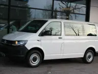 Gebraucht VW Caravelle Trendline 102 PS (75 kW) 2019 Candyweiß Van