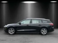 Gebraucht Ford Focus Titanium 125 PS (91 kW) 2025 Frostweiß Limousine
