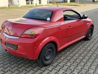 Gebraucht Opel Tigra 90 PS (66 kW) 2003 Rot Cabrio