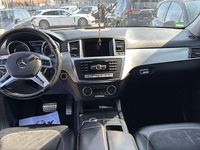 Gebraucht Mercedes ML350 258 PS (189 kW) 2012 Obsidianschwarz  metalliclack SUV