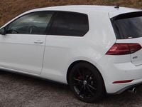 Gebraucht VW Golf VII GTI 230 PS (169 kW) 2018 Weiß Limousine