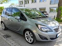 Gebraucht Opel Meriva Innovation 101 PS (74 kW) 2010 Silber Van / Kleinbus