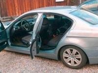 Second-hand BMW 325 Performance 218 CP (160 kW) 2005 Albastru Berlinǎ