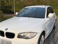 Gebraucht BMW 118 143 PS (105 kW) 2010 Weiß Kleinwagen