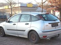Usata Ford Focus 101 CV (74 kW) 2002 Argento Berlina