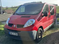 Gebraucht Renault Trafic 114 PS (83 kW) 2010 Rot Van / Kleinbus