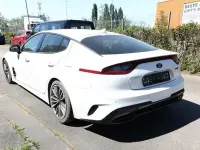 Gebraucht Kia Stinger GT-Line 200 PS (147 kW) 2018 Snow white pearl snow white pearl Kleinwagen
