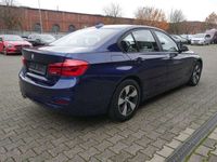 gebraucht BMW 320 d Lim. Aut. Advantage Business Navi LED