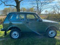 Second-hand Lada niva 83 CP (61 kW) 2018 Verde SUV