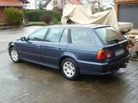 Gebraucht BMW 525 192 PS (141 kW) 2002 Blau Kombi