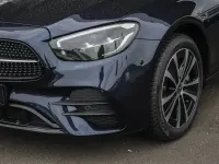 Używany Mercedes E300 AMG 306 KM (225 kW) 2022 Niebieski Sedan/Limuzyna