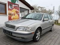 Gebraucht Volvo V40 140 PS (102 kW) 1997 Silber Kombi