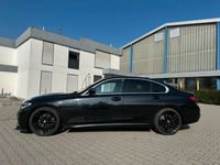 gebraucht BMW 320 i M Performance, Laser, Head-Up, Leder, Kamera