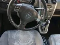 Gebraucht Opel Agila 90 PS (66 kW) 2014 Silber Kleinwagen