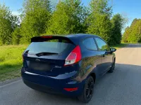 Gebraucht Ford Fiesta 60 PS (44 kW) 2015 Blau Kleinwagen