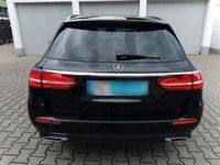 Gebraucht Mercedes E220 194 PS (142 kW) 2017 Schwarz Kombi