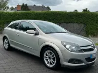 Gebraucht Opel Astra GTC 116 PS (85 kW) 2007 Silber Kleinwagen