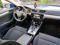 Gebraucht Skoda Superb 218 PS (160 kW) 2020 Blau Kombi