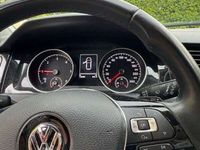 gebraucht VW Golf 2.0 TDI DSG Scheckheft 8-fach bereift auf Alu