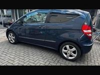 Gebraucht Mercedes A180 109 PS (80 kW) 2008 Blau Kleinwagen