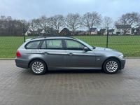 Gebraucht BMW 318 143 PS (105 kW) 2008 Grau Kombi